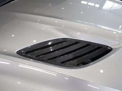 2023 Aston Martin DBS VOLANTE — миниатюра 46