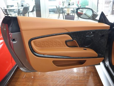 2023 Aston Martin DBS VOLANTE — миниатюра 29