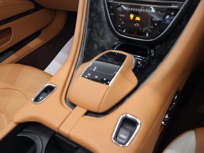 2023 Aston Martin DBS VOLANTE — миниатюра 55