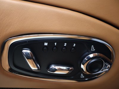 2023 Aston Martin DBS VOLANTE — миниатюра 57