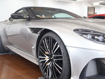 صورة 8 لـ 2023 Aston Martin DBS VOLANTE