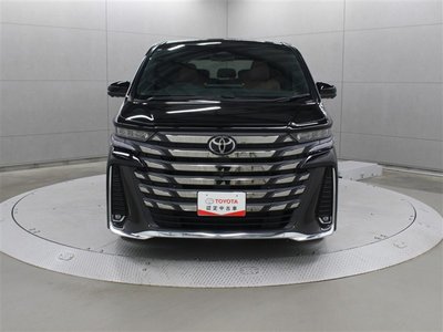 2025 Toyota VELLFIRE — фото 7