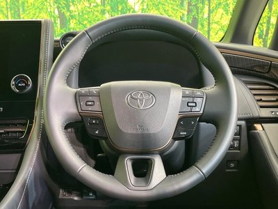 2025 Toyota ALPHARD — фото 12