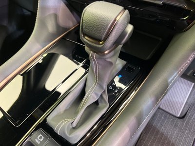 2025 Toyota ALPHARD — фото 57