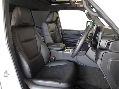 صورة 4 لـ 2025 Toyota LAND CRUISER 250