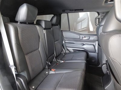 صورة 19 لـ 2025 Toyota LAND CRUISER 250