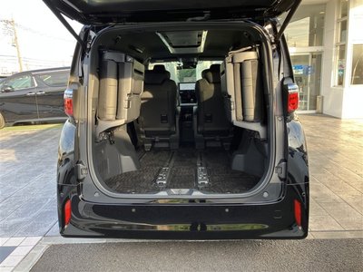 صورة 12 لـ 2023 Toyota ALPHARD