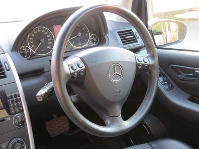 صورة 2 لـ 2005 Mercedes-BENZ A-CLASS