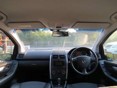 صورة 4 لـ 2005 Mercedes-BENZ A-CLASS