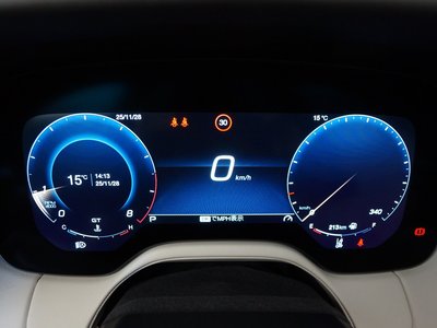 صورة 13 لـ 2025 Maserati GRANTURISMO
