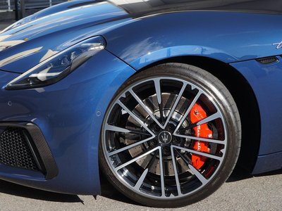 صورة 9 لـ 2025 Maserati GRANTURISMO