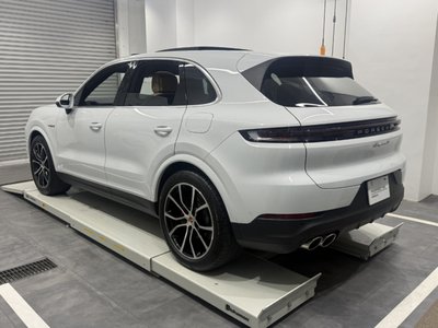 صورة مصغرة 6 لـ 2025 Porsche CAYENNE