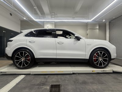 صورة مصغرة 3 لـ 2025 Porsche CAYENNE