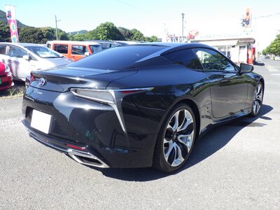 صورة مصغرة 7 لـ 2021 Lexus LC