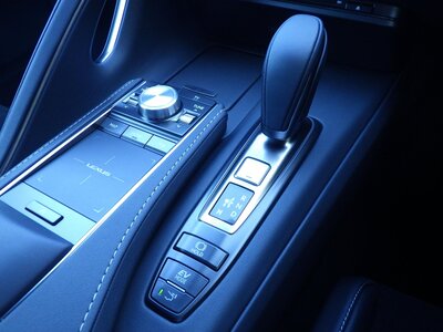 صورة مصغرة 35 لـ 2021 Lexus LC