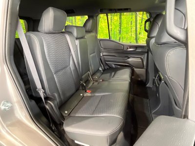 2025 Toyota LAND CRUISER 250 photo 8