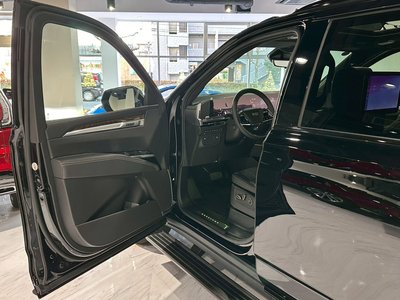 2025 Cadillac ESCALADE 缩略图 34
