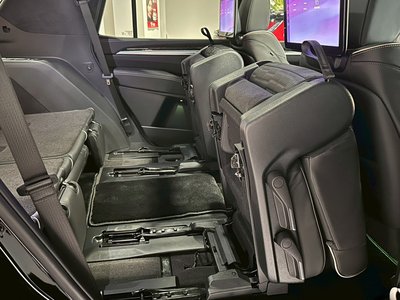 2025 Cadillac ESCALADE 缩略图 123