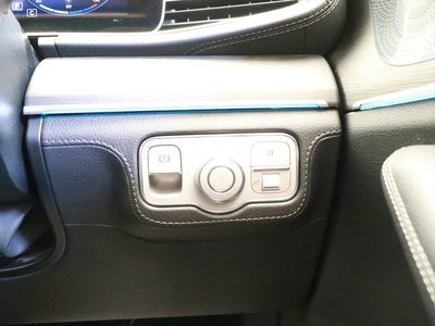 2020 Mercedes-BENZ GLS thumbnail 31
