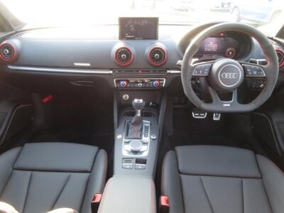 صورة 15 لـ 2020 AUDI RS3 SPORTBACK