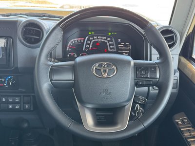2025 Toyota LAND CRUISER 70 thumbnail 45
