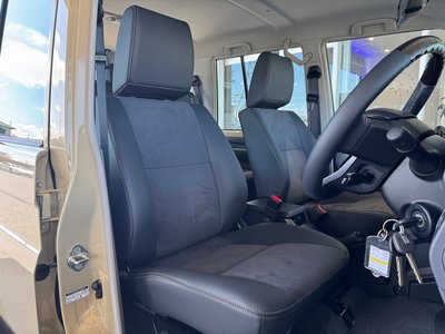 2025 Toyota LAND CRUISER 70 thumbnail 32