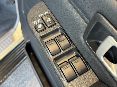 2025 Toyota LAND CRUISER 70 thumbnail 31