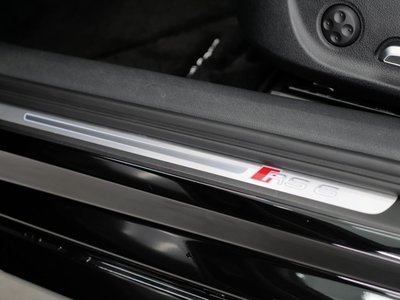 2015 AUDI RS6 AVANT 照片 14