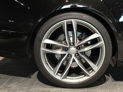 2015 AUDI RS6 AVANT 照片 64