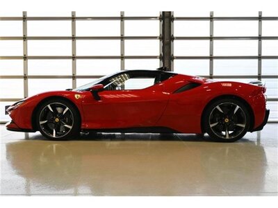 2022 Ferrari SF90 STRADALE 照片 2