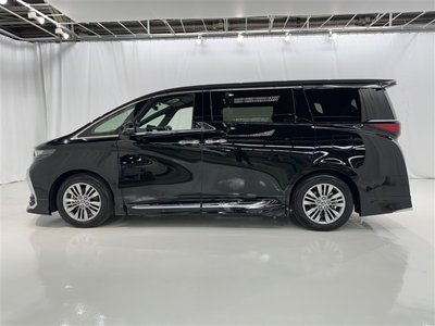 2024 Toyota ALPHARD — фото 4