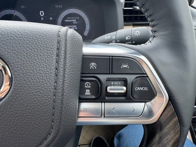 2025 Toyota LAND CRUISER 300 照片 34