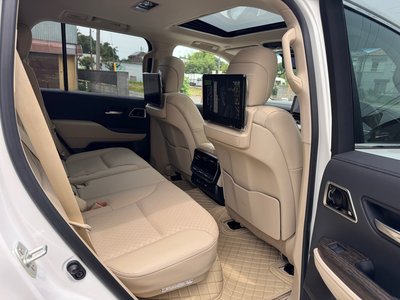 2025 Toyota LAND CRUISER 300 照片 55