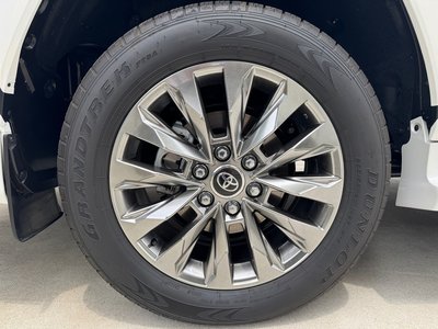 2025 Toyota LAND CRUISER 300 照片 65