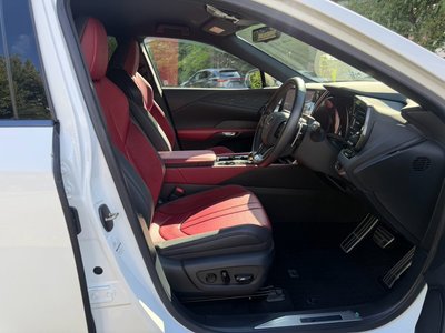 2023 Lexus RX thumbnail 39