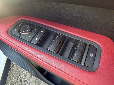 2023 Lexus RX thumbnail 37