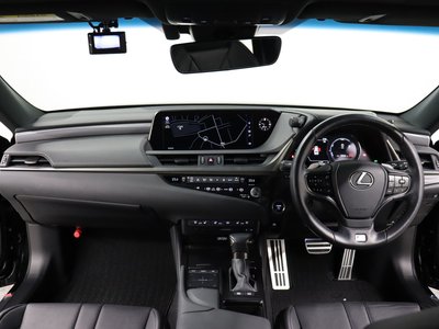 2021 Lexus ES — миниатюра 13
