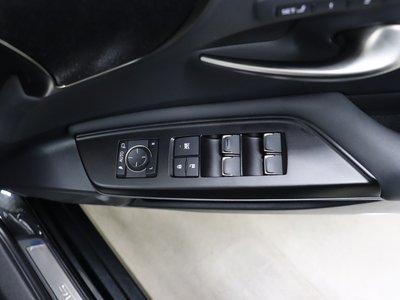 2021 Lexus ES — миниатюра 11