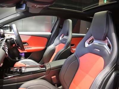 صورة مصغرة 60 لـ 2025 Mercedes-BENZ A-CLASS AMG