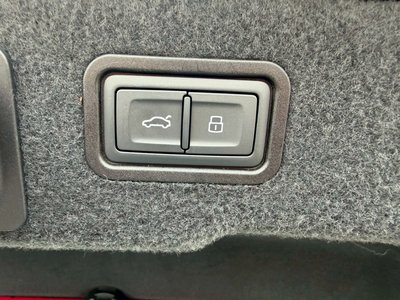 2020 AUDI S8 缩略图 35