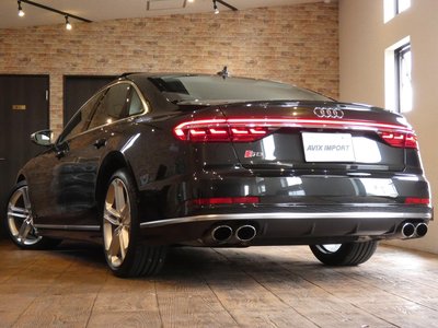 2020 AUDI S8 缩略图 3