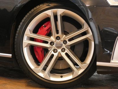 2020 AUDI S8 缩略图 12
