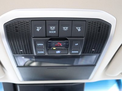 2023 Toyota LAND CRUISER 300 — фото 42