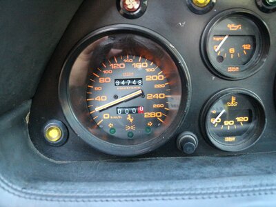 1988 Ferrari 328 GTS 照片 64