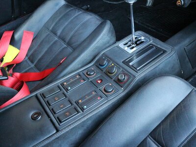1988 Ferrari 328 GTS 照片 74