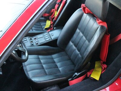 1988 Ferrari 328 GTS 照片 97