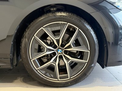 2025 BMW 5 SERIES 照片 16