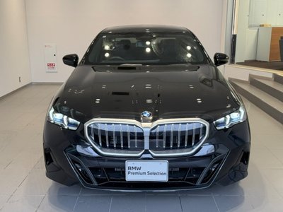 2025 BMW 5 SERIES 照片 7
