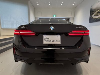 2025 BMW 5 SERIES 照片 14