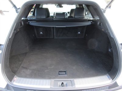صورة 12 لـ 2025 Toyota CROWN ESTATE